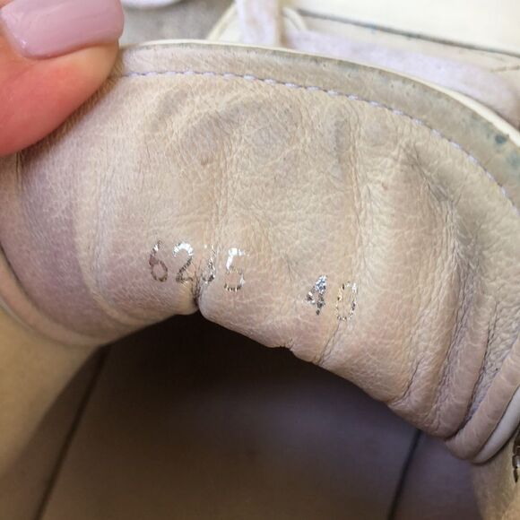 Roberto Cavalli leather embossed sneakers - Picture 12 of 14